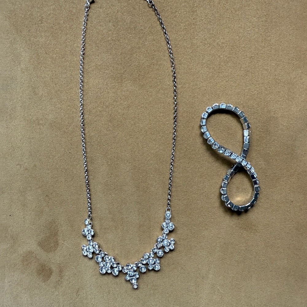 Timeless Silver Necklace with Sparkling Stones